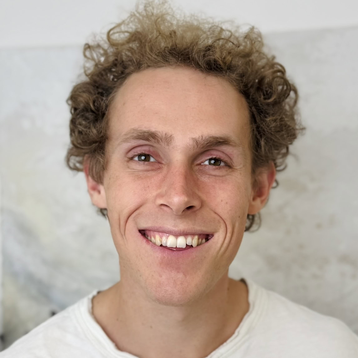 Portraitfoto von Physiotherapeut Paul Böhm 